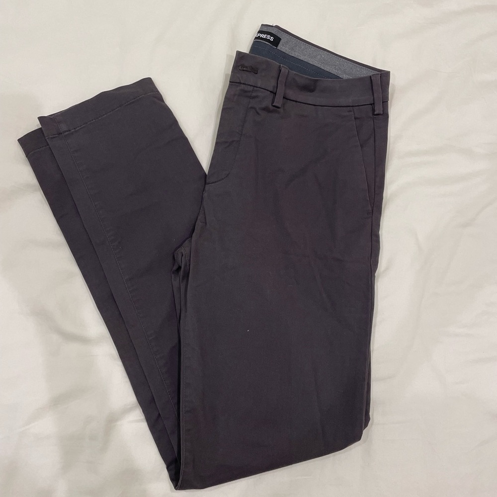 Men's Slim Fit Express Pants. No size tag but these are 32 waist x 34 length.